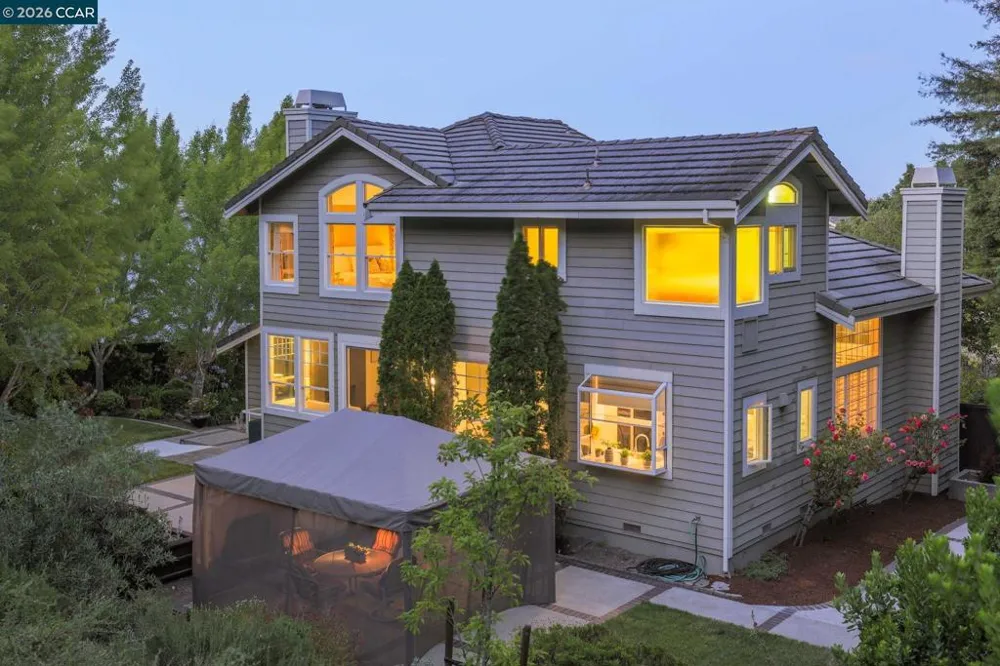 11334 Village View Ct Dublin, CA 94568