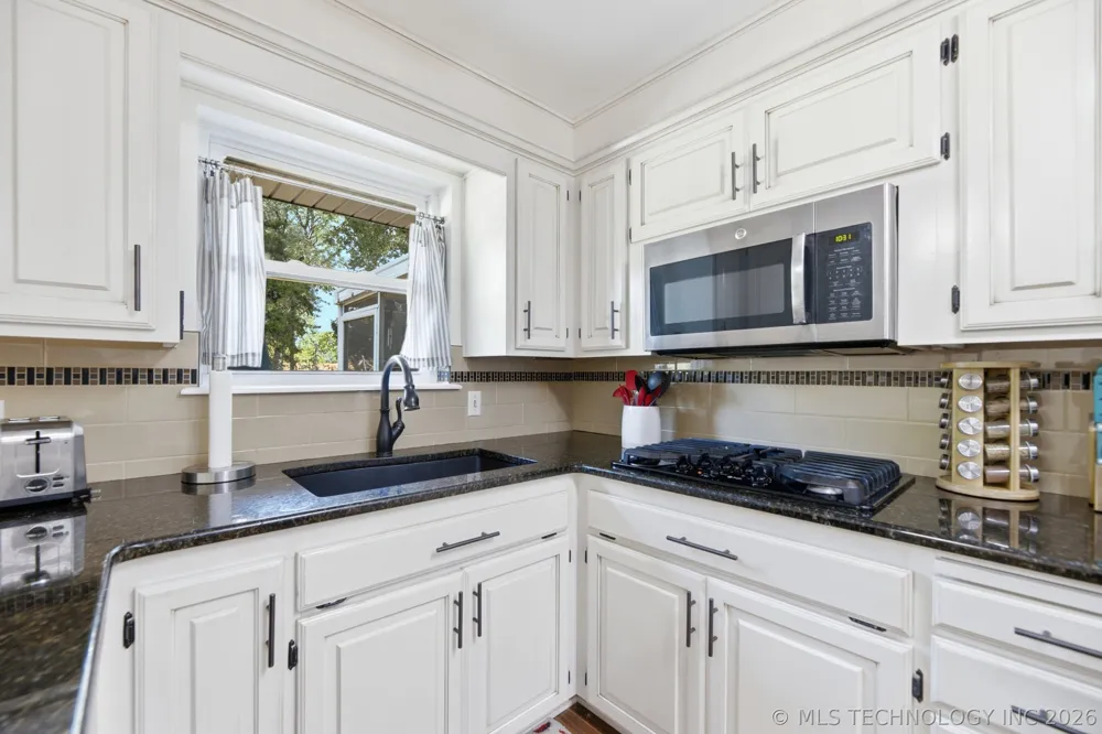 6619 E 57th Street Tulsa, OK 74145
