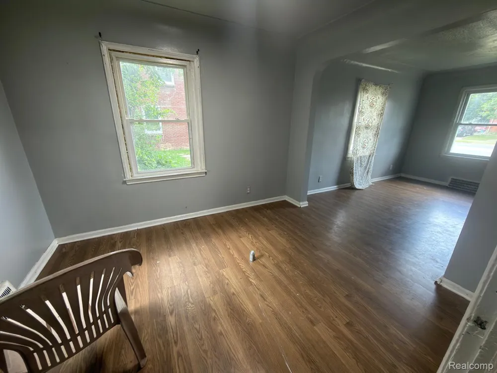 8837 Evergreen Avenue Detroit City, MI 48228