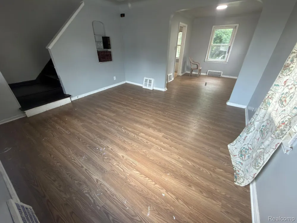 8837 Evergreen Avenue Detroit City, MI 48228