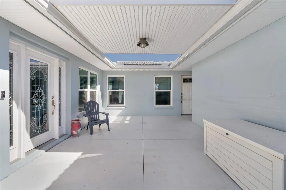 5027 WATERSIDE DRIVE Port Richey, FL 34668