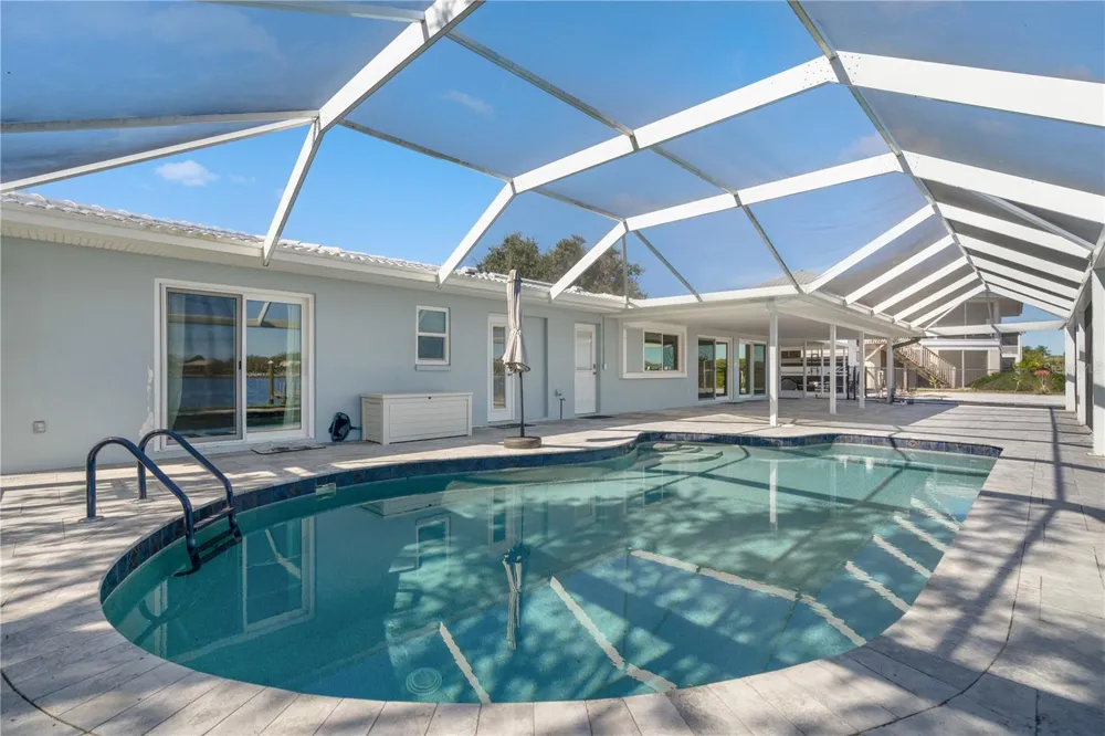 5027 WATERSIDE DRIVE Port Richey, FL 34668