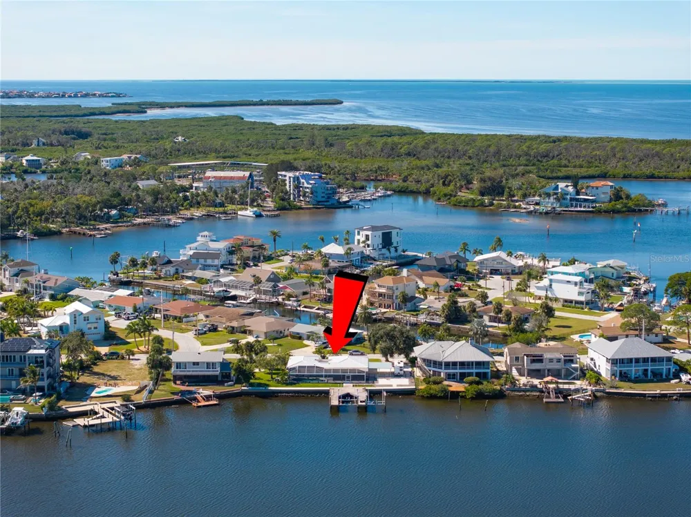 5027 WATERSIDE DRIVE Port Richey, FL 34668