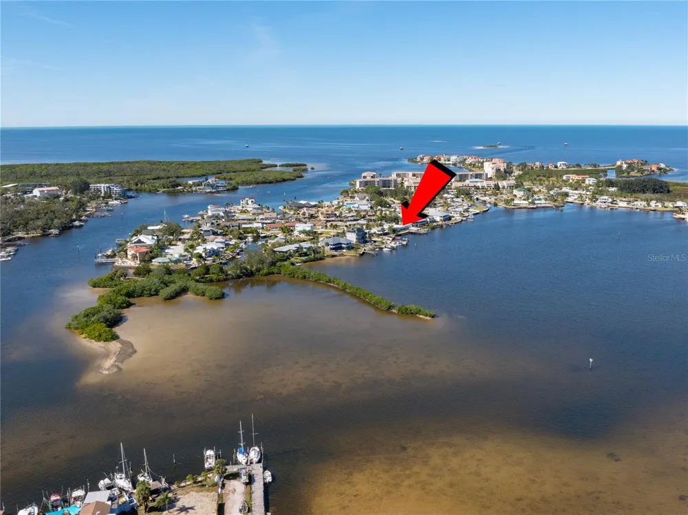 5027 WATERSIDE DRIVE Port Richey, FL 34668