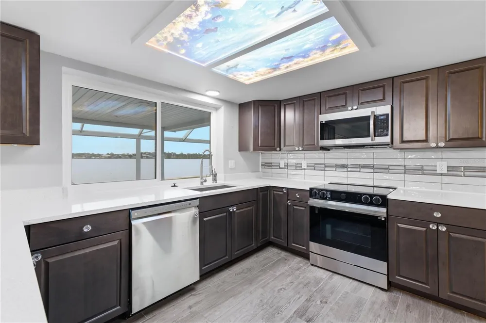 5027 WATERSIDE DRIVE Port Richey, FL 34668