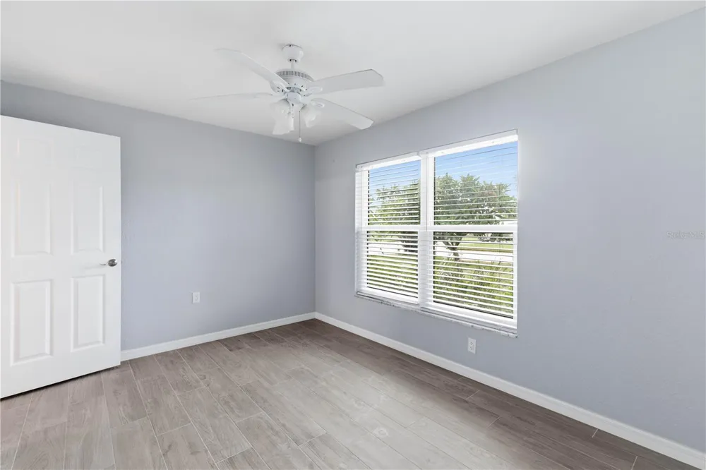 5027 WATERSIDE DRIVE Port Richey, FL 34668