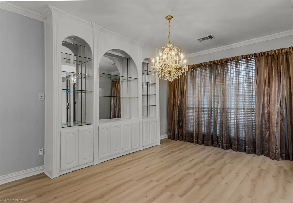 3844 Walden Way Dallas, TX 75287