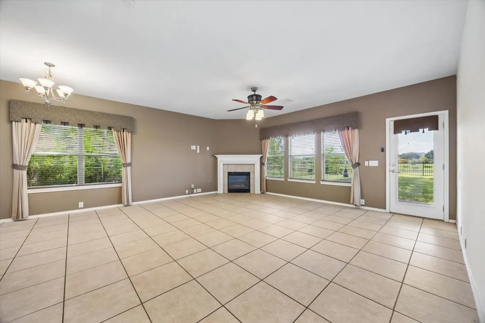 518 Honeysuckle Vine Drive Rosenberg, TX 77469