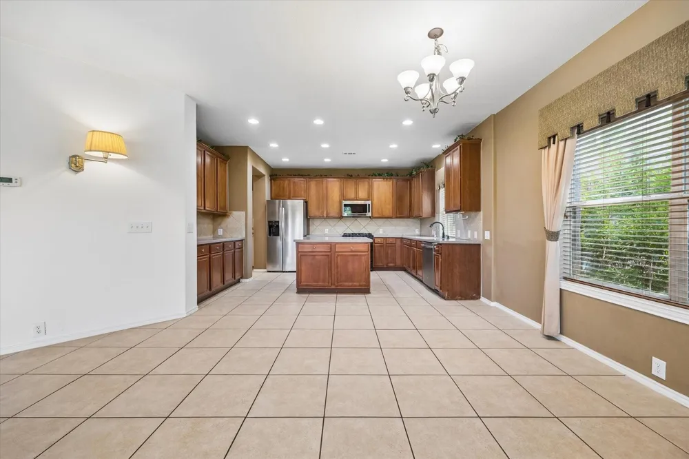 518 Honeysuckle Vine Drive Rosenberg, TX 77469