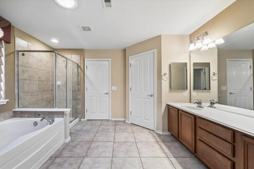518 Honeysuckle Vine Drive Rosenberg, TX 77469