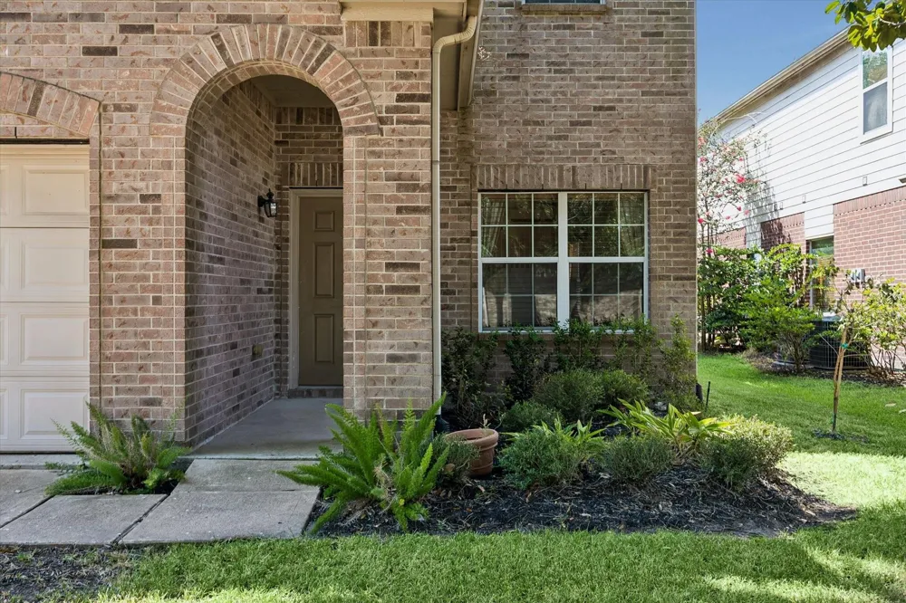 518 Honeysuckle Vine Drive Rosenberg, TX 77469