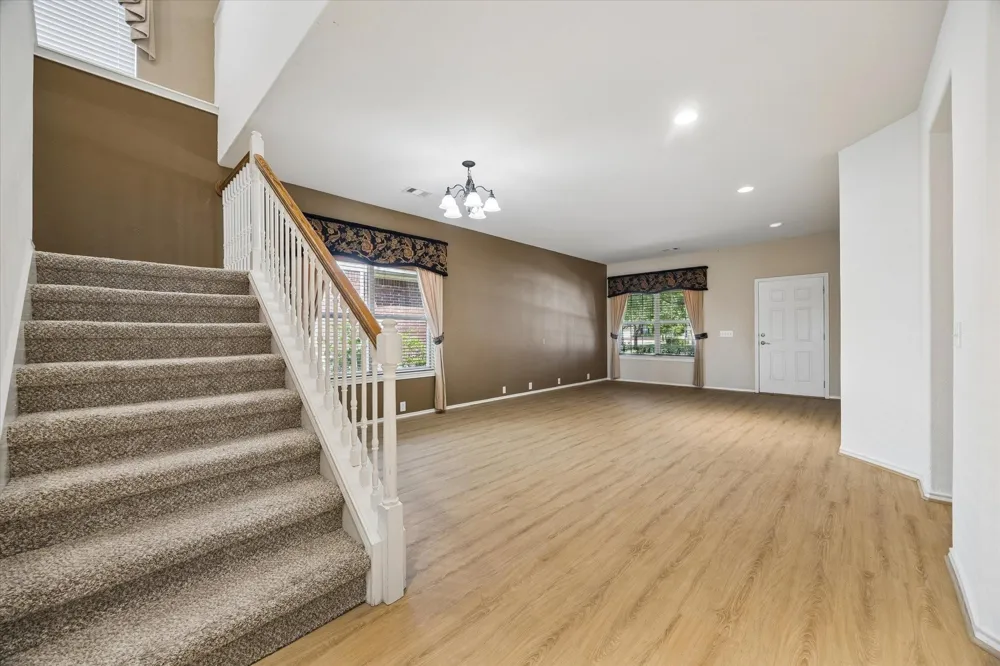 518 Honeysuckle Vine Drive Rosenberg, TX 77469