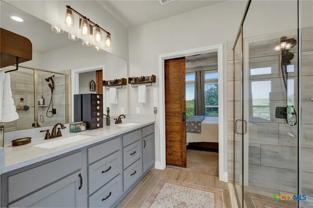3117 Nister New Braunfels, TX 78130