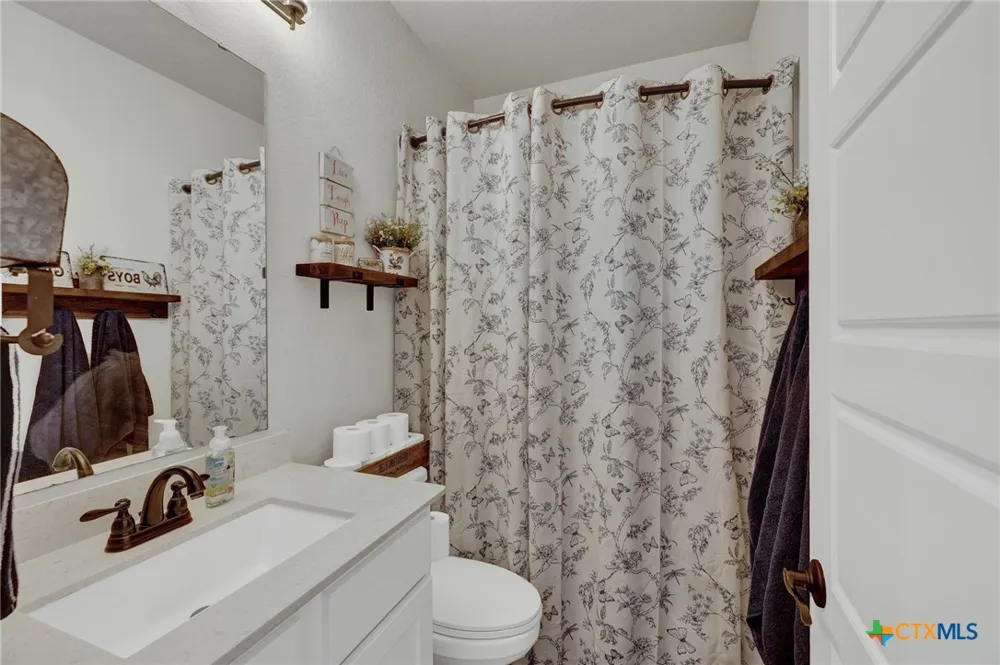 3117 Nister New Braunfels, TX 78130