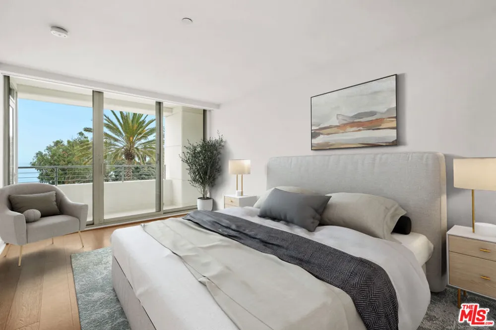 1221 W OCEAN AVENUE #203 Santa Monica, CA 90401