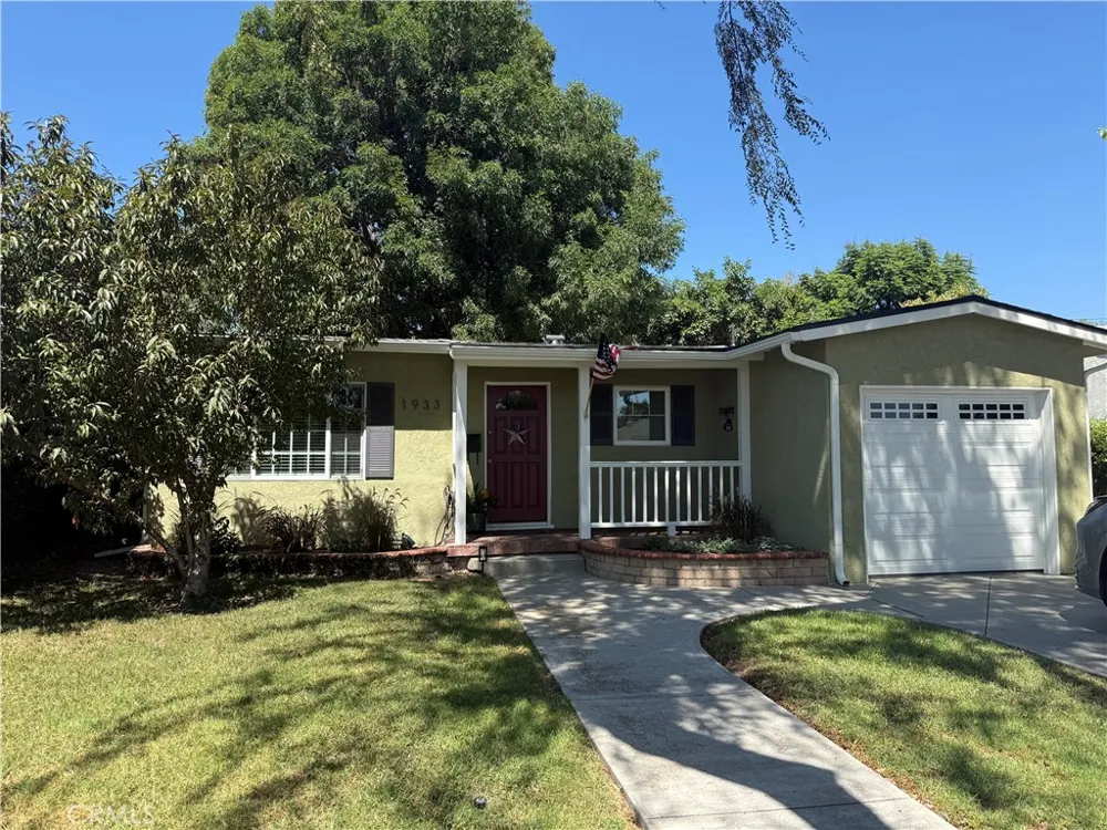 1933 W Jacaranda Place Fullerton, CA 92833