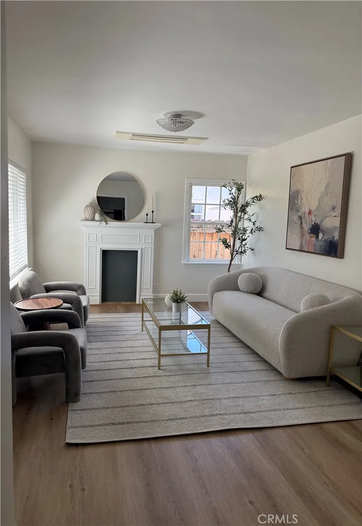 1933 W Jacaranda Place Fullerton, CA 92833