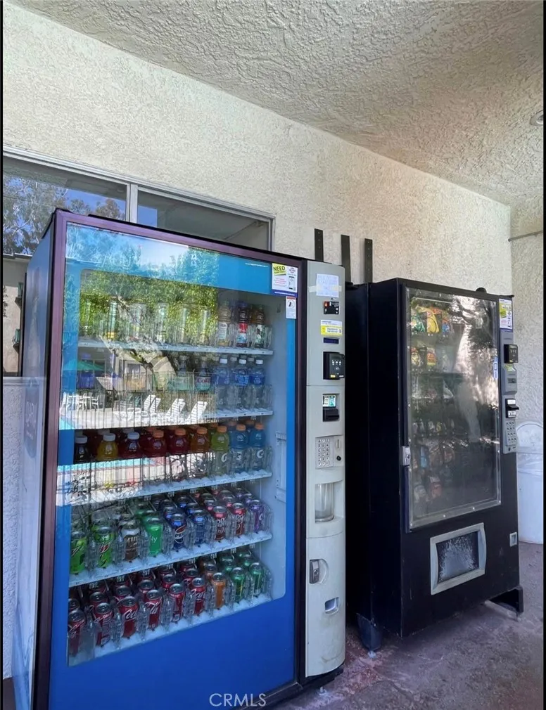 5460 White Oak Avenue #G113 Encino, CA 91316
