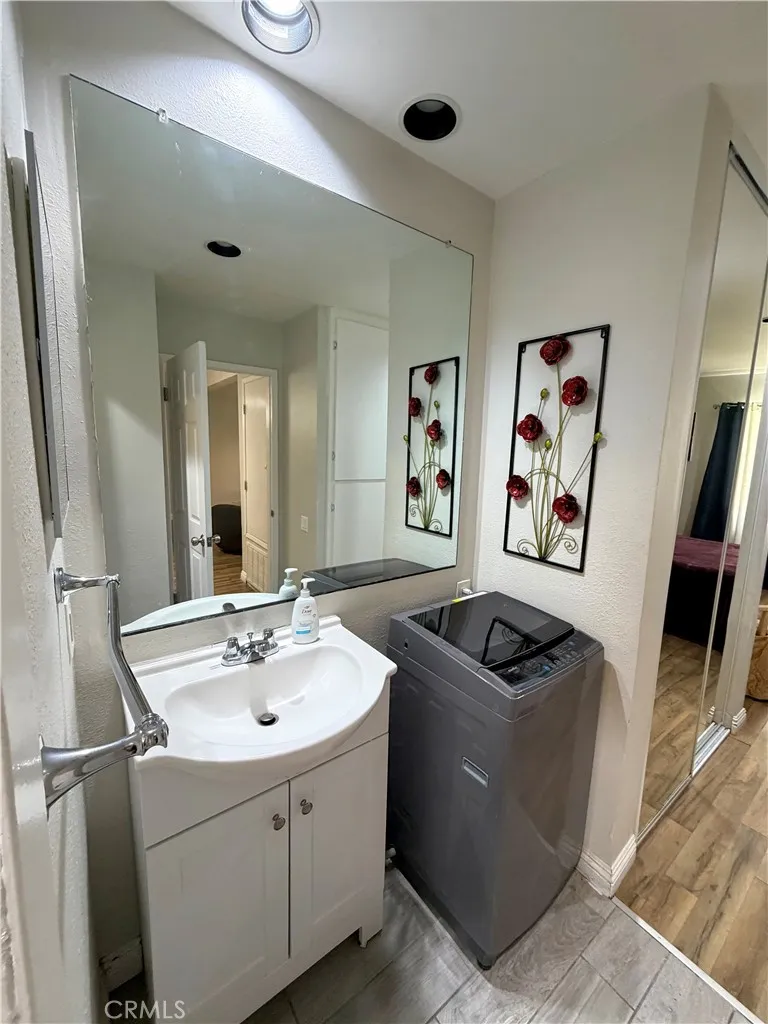 5460 White Oak Avenue #G113 Encino, CA 91316