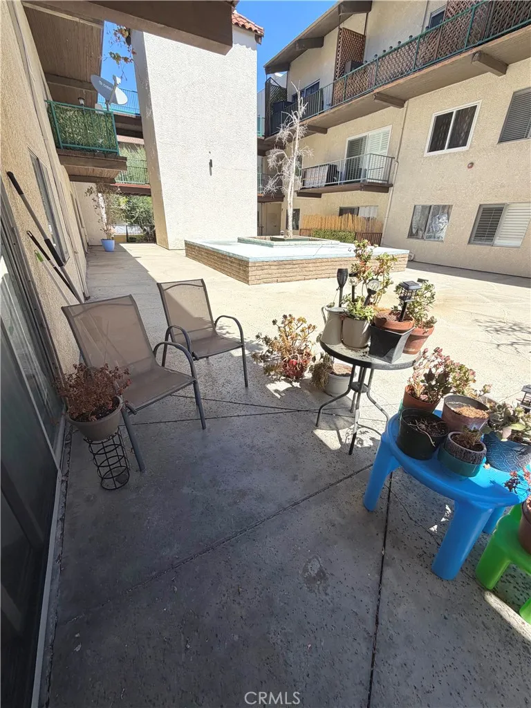 5460 White Oak Avenue #G113 Encino, CA 91316