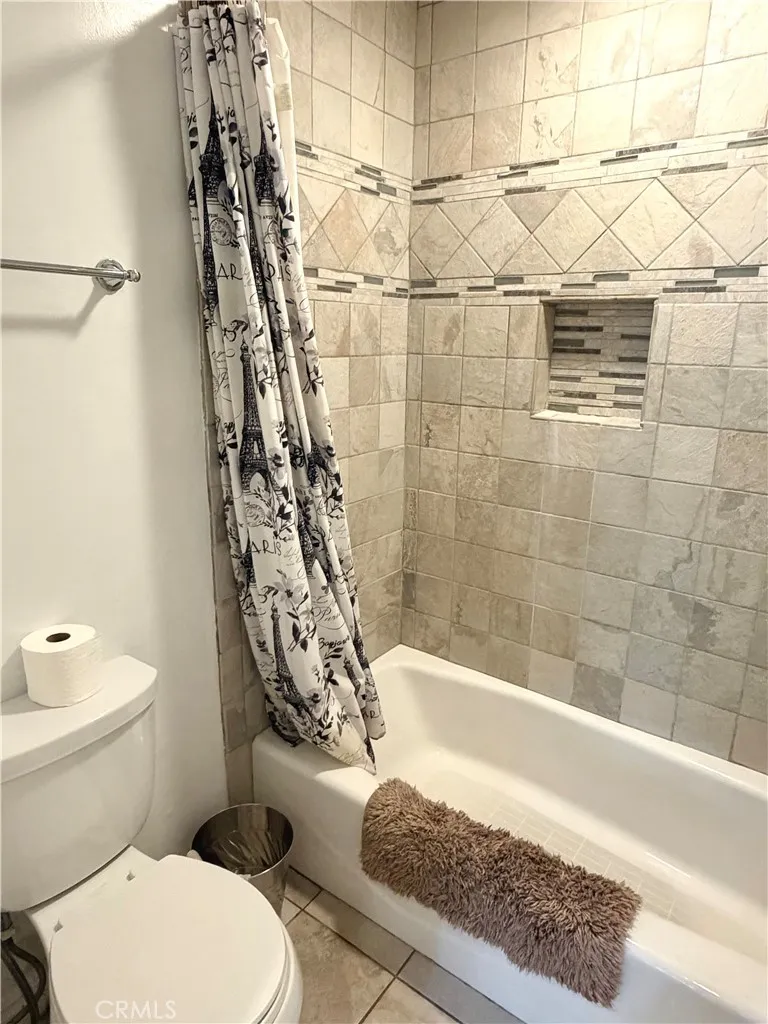 5460 White Oak Avenue #G113 Encino, CA 91316