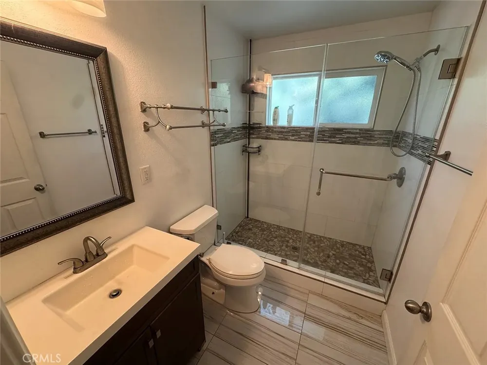 11116 Woodley Granada Hills, CA 91344