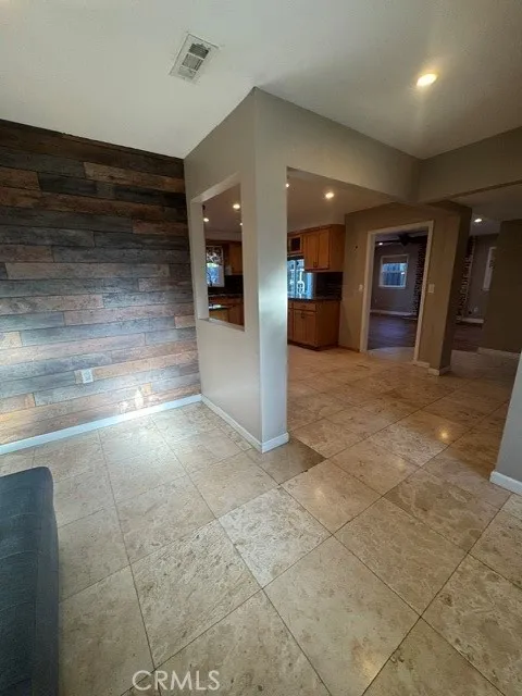 11116 Woodley Granada Hills, CA 91344