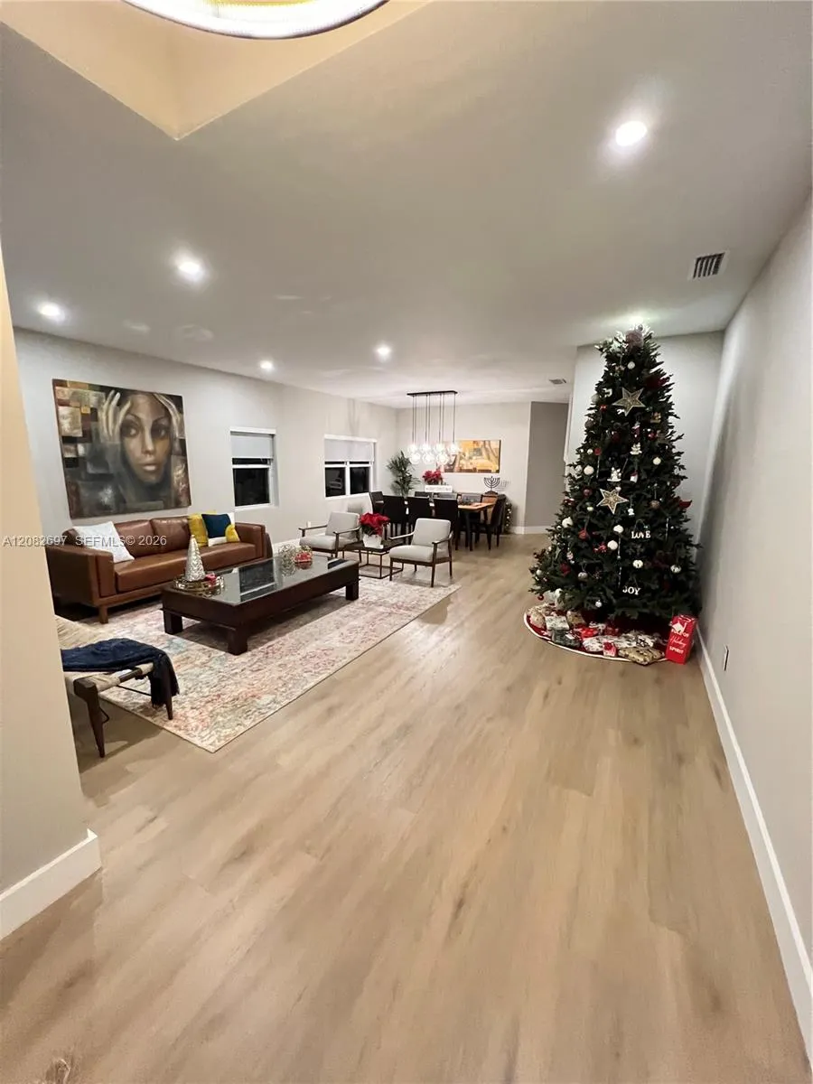 15628 SW 16th St #0 Pembroke Pines, FL 33027