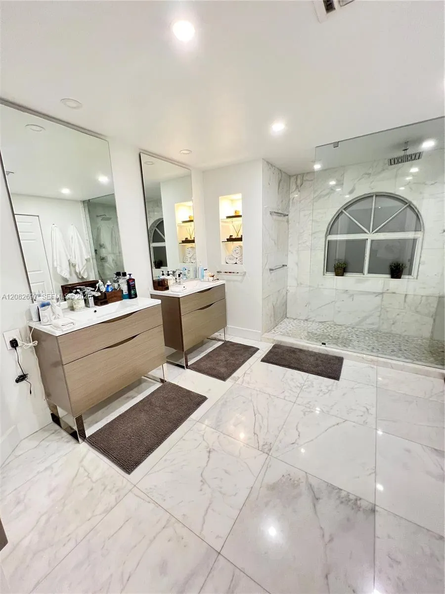 15628 SW 16th St #0 Pembroke Pines, FL 33027