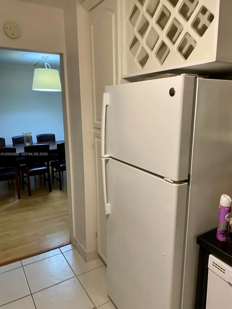 100 Bayview Dr #726 Sunny Isles Beach, FL 33160