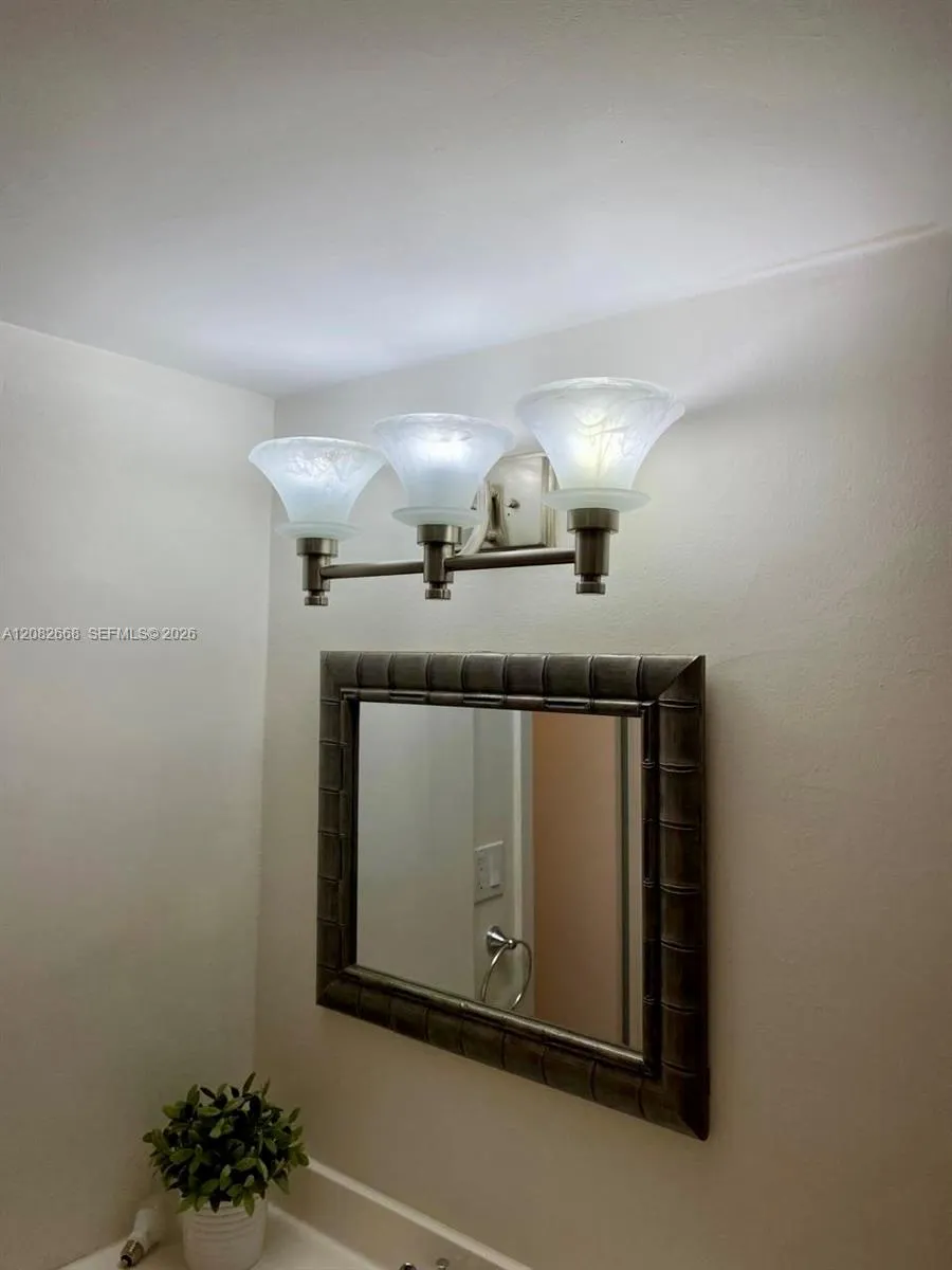 100 Bayview Dr #726 Sunny Isles Beach, FL 33160