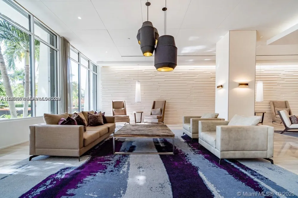 100 Bayview Dr #726 Sunny Isles Beach, FL 33160