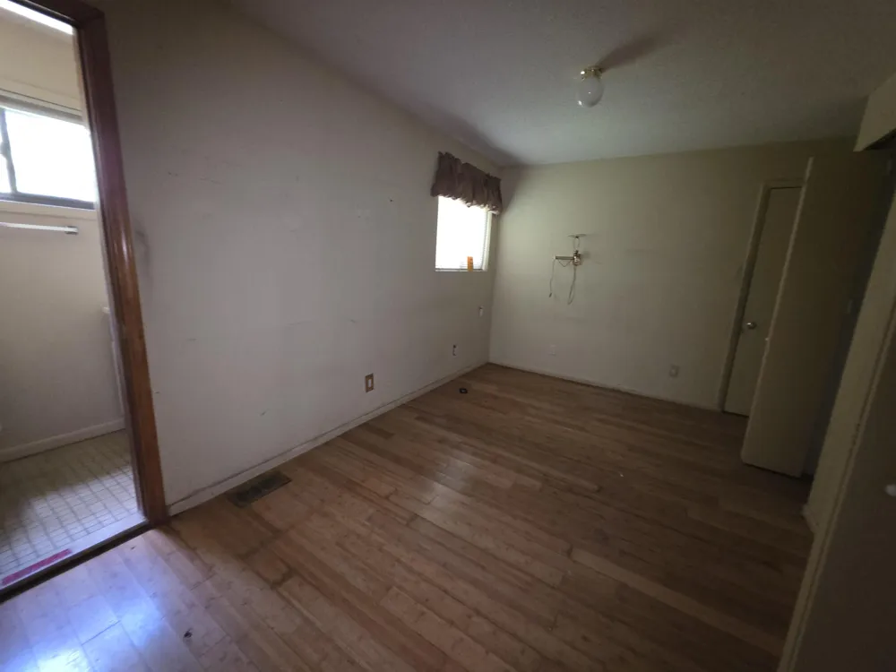 12506 E Shore Drive Millersburg, MI 49759