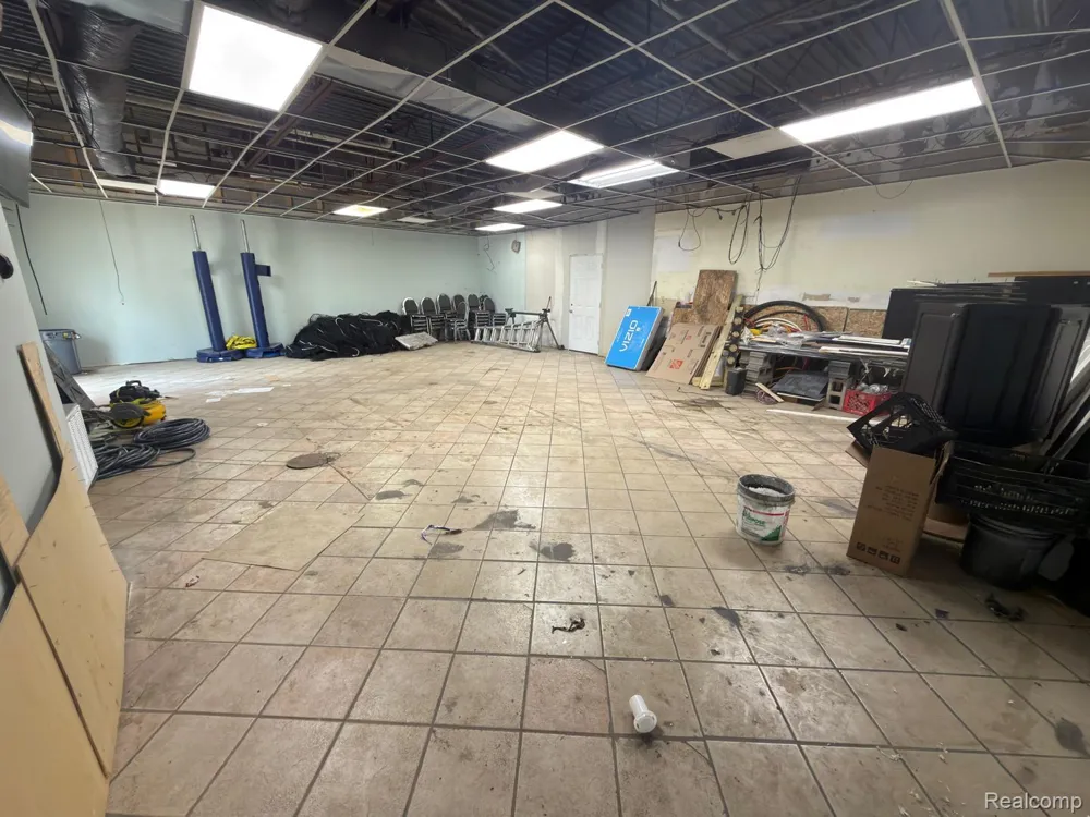 4805 W Vernor Highway Detroit City, MI 48209