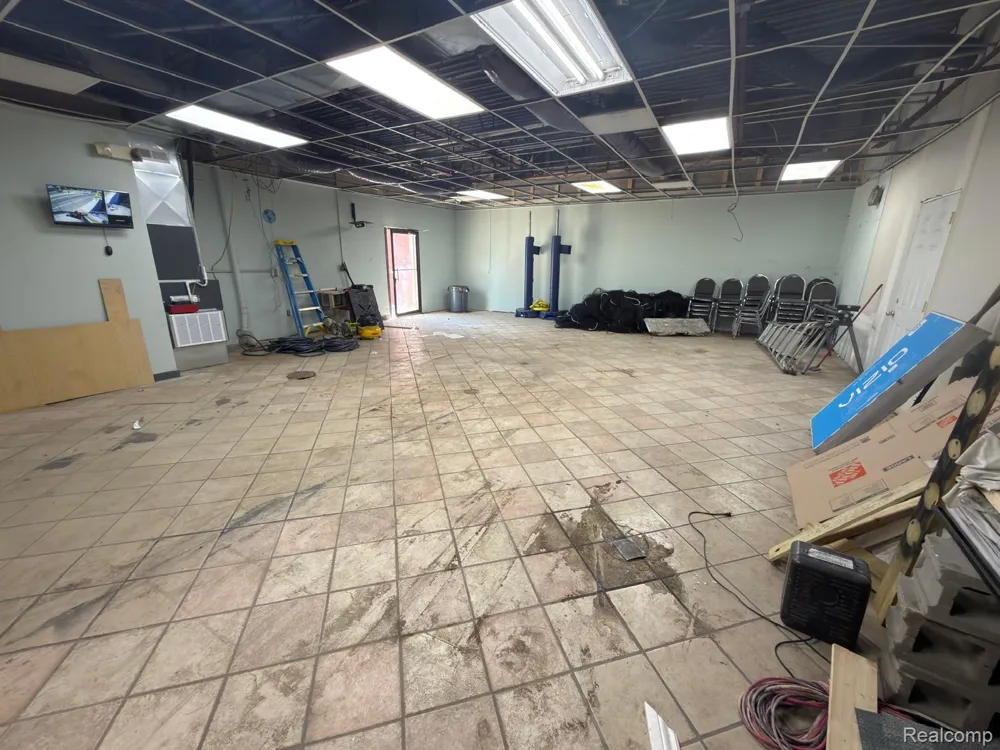 4805 W Vernor Highway Detroit City, MI 48209