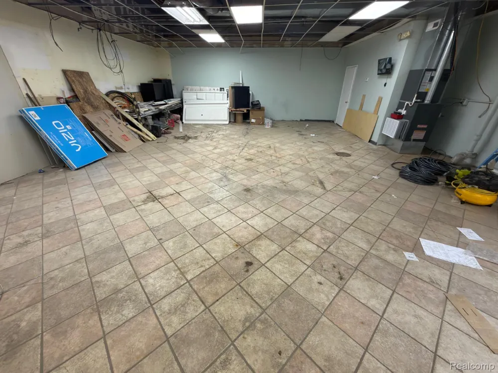 4805 W Vernor Highway Detroit City, MI 48209