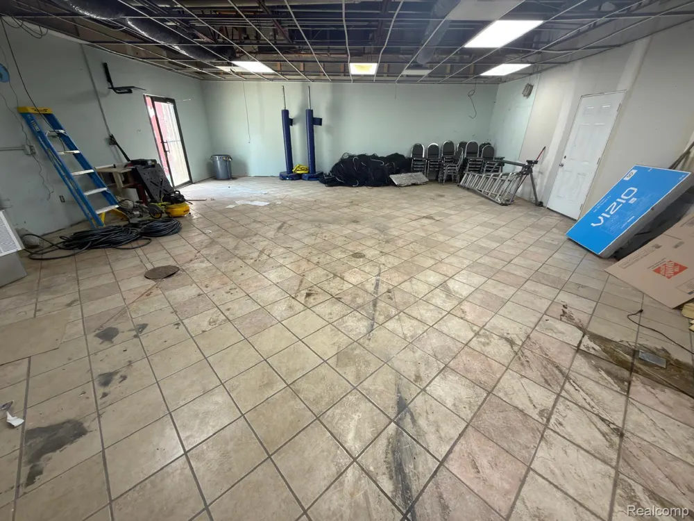 4805 W Vernor Highway Detroit City, MI 48209