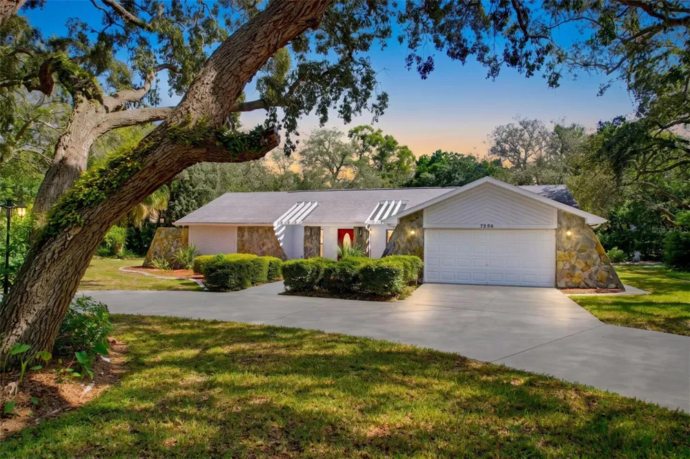 7256 ROYAL OAK DRIVE Spring Hill, FL 34607