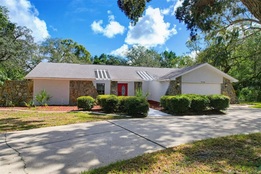 7256 ROYAL OAK DRIVE Spring Hill, FL 34607