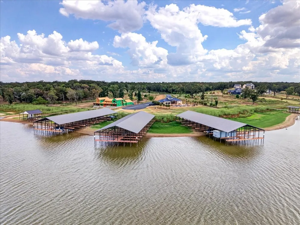 6970 Lakeshore Way Caney City, TX 75124