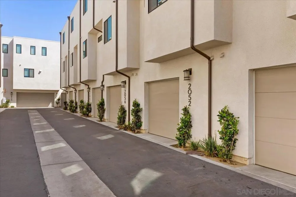 2052 Vela Ln San Diego, CA 92154