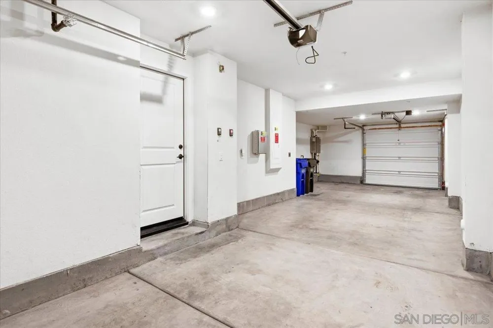 2052 Vela Ln San Diego, CA 92154