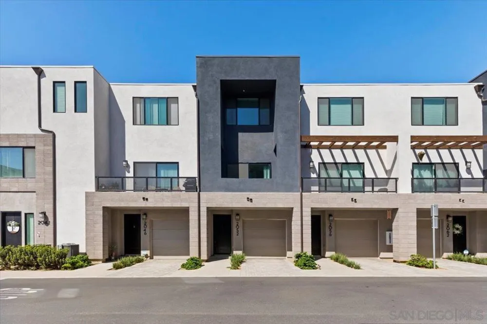 2052 Vela Ln San Diego, CA 92154