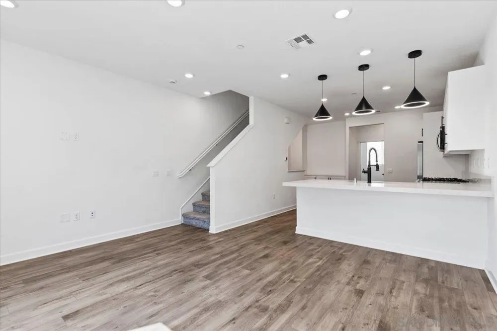 2052 Vela Ln San Diego, CA 92154