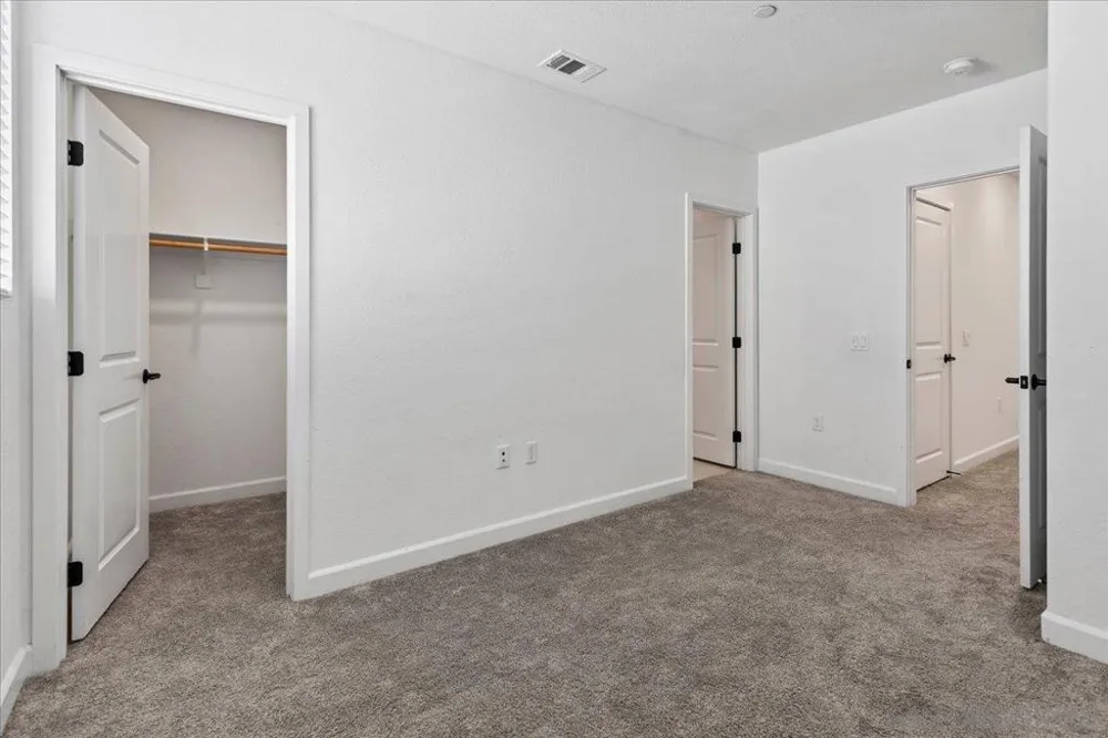 2052 Vela Ln San Diego, CA 92154