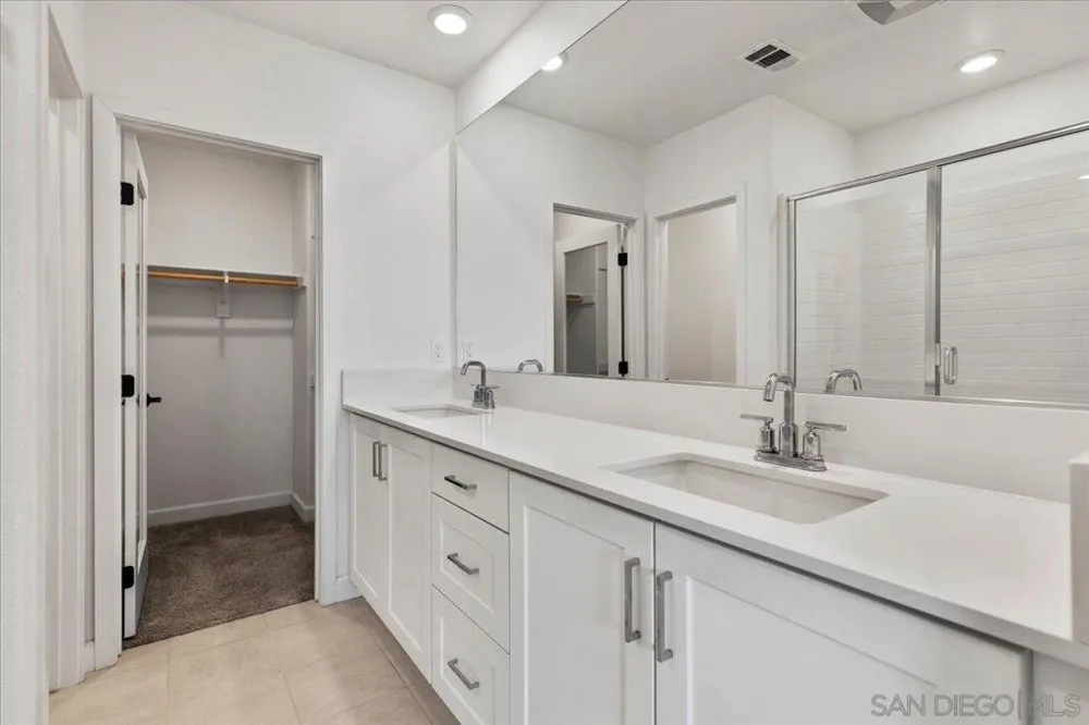 2052 Vela Ln San Diego, CA 92154