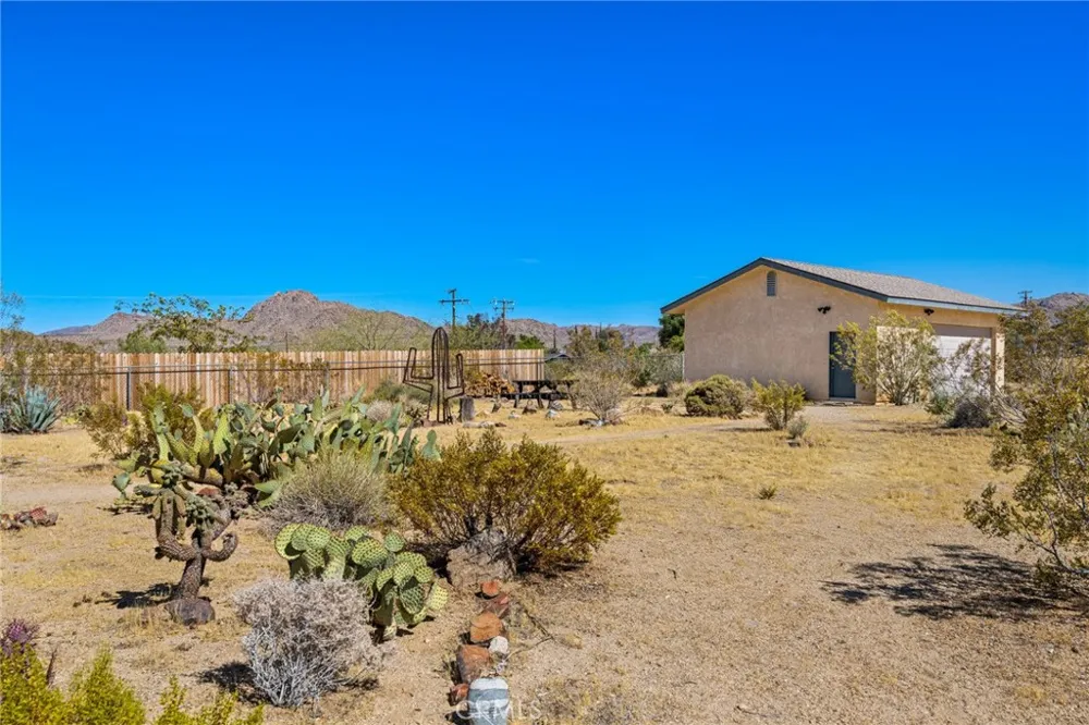 61659 Pueblo Trail Joshua Tree, CA 92252