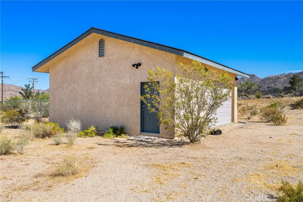 61659 Pueblo Trail Joshua Tree, CA 92252