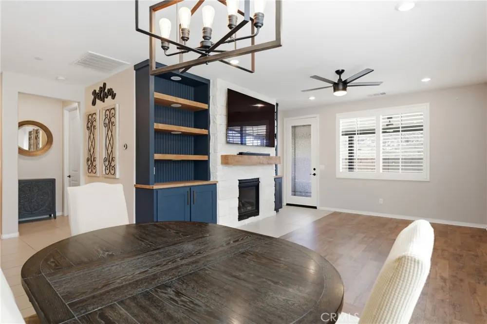 4005 Scarlet Oak Court San Bernardino, CA 92407