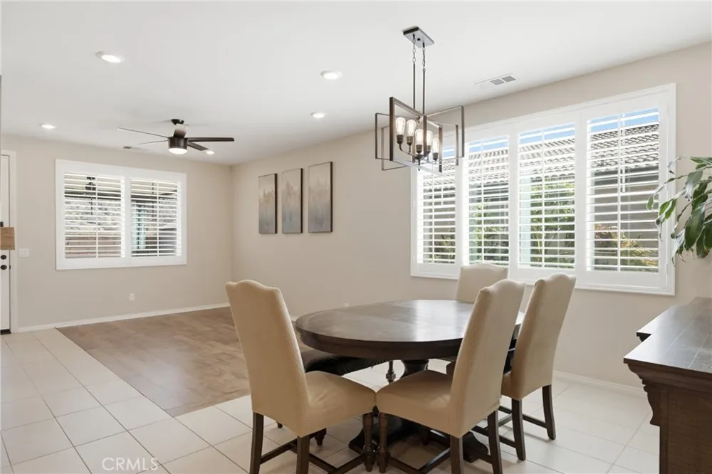 4005 Scarlet Oak Court San Bernardino, CA 92407
